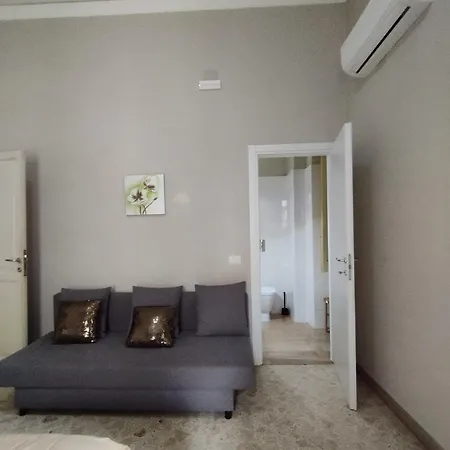 Junior Bed & Breakfast