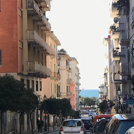 Bed & Breakfast Junior Salerno