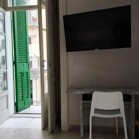 Junior Bed and Breakfast Σαλέρνο